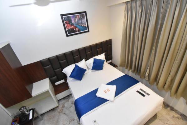 Hotel Swagath Residency Rabale ナビムンバイ エクステリア 写真